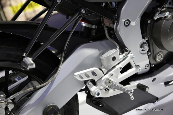 അപ്രീലിയ GPR 250 ചൈനയിൽ അവതരിപ്പിച്ചു; ഇന്ത്യയിലേക്ക് അടുത്ത വർഷം