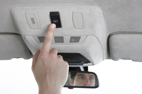 അംബാനിയുടെ ഡ്രൈവറുടെ ശമ്പളം എത്രയെന്ന് ഊഹിക്കാമോ?