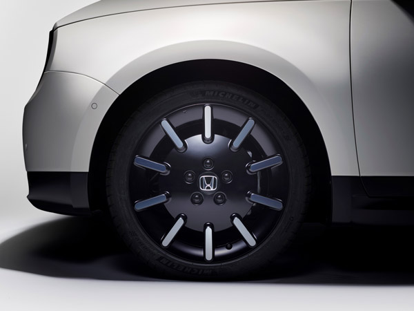 ഹോണ്ട E ഇലക്ട്രിക്ക് കാറിന്റെ കൂടുതല്‍ വിവരങ്ങള്‍ പുറത്ത്