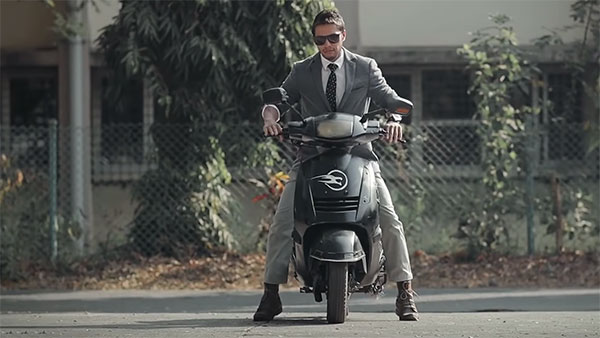 തനിയെ ബാലൻസ് ചെയ്യുന്ന ഇലക്ട്രിക്ക് സ്കൂട്ടറുമായി സ്റ്റാർട്ട്-അപ്പ് കമ്പനി