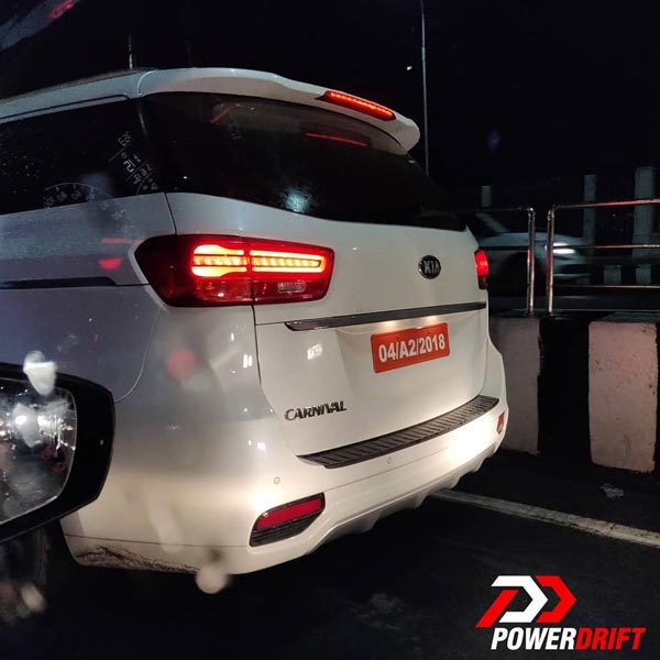 സെല്‍റ്റോസിന് പിന്നാലെ ഗ്രാന്‍ഡ് കാര്‍ണിവല്‍ എംപിവിയുമായി കിയ