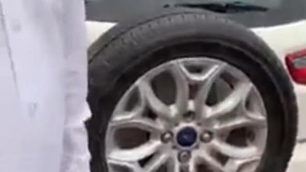 കമ്പനിയിൽ നിന്ന് വാഹനത്തിന്റെ പിന്നിൽ ഘടിപ്പിച്ച് വരുന്ന സ്റ്റെപ്നി അനധികൃതം എന്ന് പൊലീസ്; വീഡിയോ