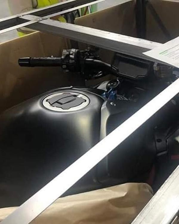 ഔദ്യോഗിക അവതരണത്തിന് മുമ്പ് കവസാക്കി Z H2-ന്റെ ചിത്രങ്ങൾ പുറത്ത്