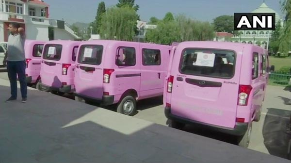 സ്ത്രീകള്‍ക്ക് സുരക്ഷിത യാത്ര ഒരുക്കി ജമ്മു-കശ്മീരിലെ രജൗരി ജില്ലാ ഭരണകൂടം