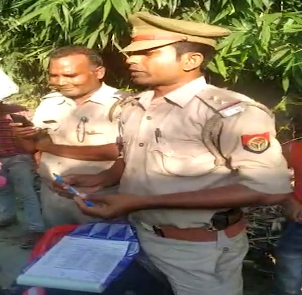 നിയമം എല്ലാവർക്കും ഒന്നു തന്നെ; പൊലീസ് ഉദ്യോഗസ്ഥനും കിട്ടി ജനങ്ങളുടെ വക പിഴ