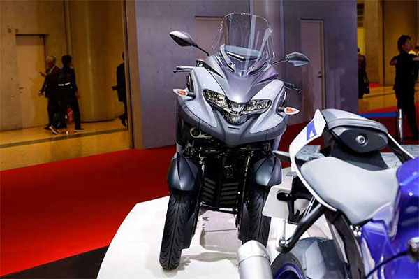 മൂന്ന് വീലുകളുള്ള സ്‌കൂട്ടറിനെ അവതരിപ്പിച്ച് യമഹ