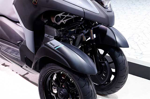 മൂന്ന് വീലുകളുള്ള സ്‌കൂട്ടറിനെ അവതരിപ്പിച്ച് യമഹ