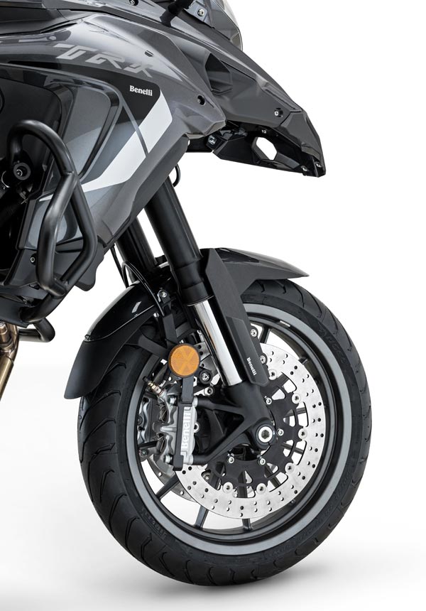 പരിഷ്ക്കരിച്ച TRK 502, TRK 502 X മോഡലുകൾ അവതരിപ്പിച്ച് ബെനലി