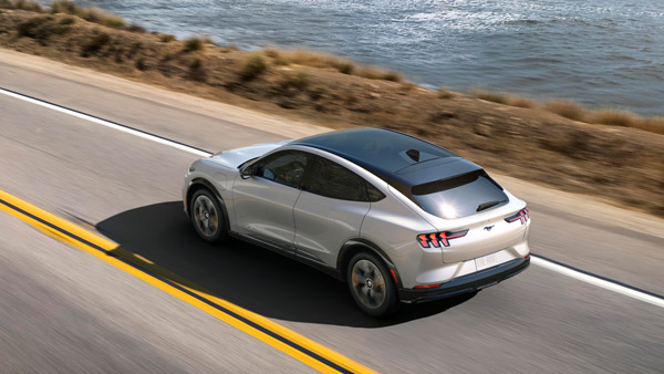 മസ്താംഗ് മാക്-ഇ എസ്‌യുവിയെ വിപണിയിലെത്തിച്ച് ഫോർഡ് 