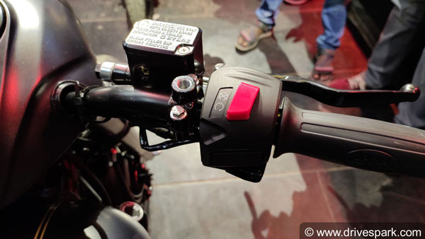 ജാവ പെറാക്ക് ബോബർ പുറത്തിറങ്ങി; വില 1.94 ലക്ഷം 