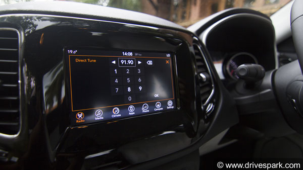 കോമ്പസിന് വന്‍ ഓഫറുകള്‍ പ്രഖ്യാപിച്ച് ജീപ്പ്