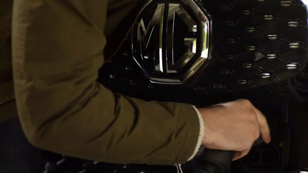 വെബ്‌സൈറ്റില്‍ ഇടംപിടിച്ചതിന് പിന്നാലെ എംജി eZS -ന്റെ ടീസര്‍ വീഡിയോ പുറത്ത്