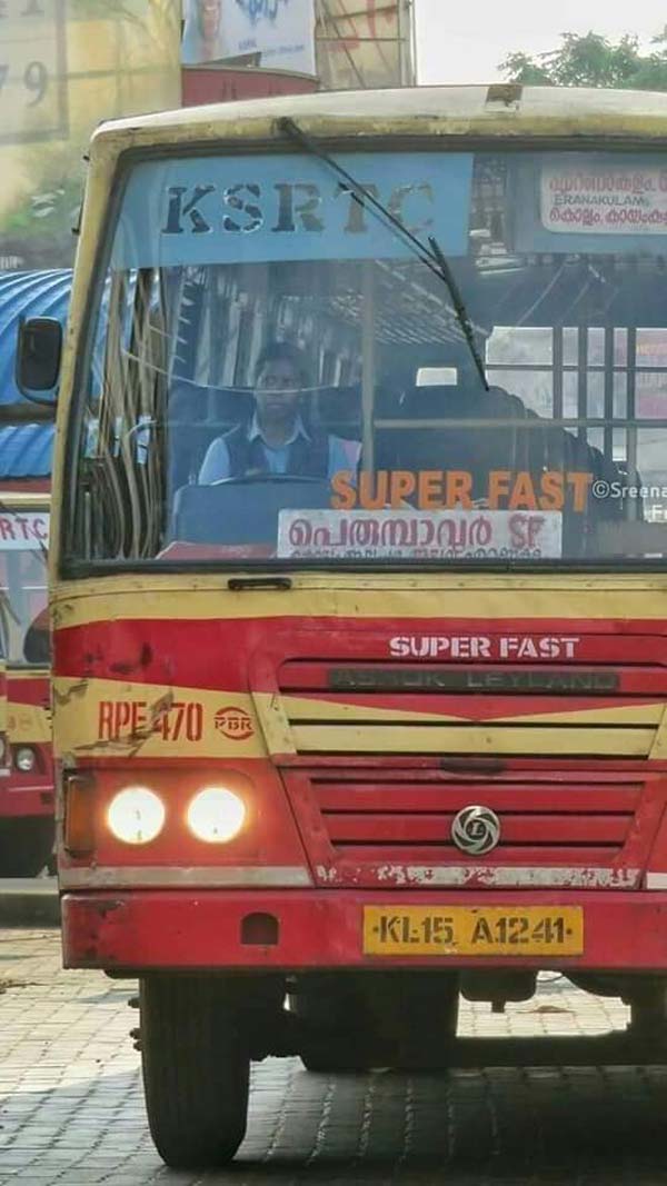 വളയിട്ട കൈകളില്‍ വളയം ഭദ്രം; കെഎസ്ആര്‍ടിസി വനിതാ ഡൈവറിന് സോഷ്യല്‍ മീഡിയയില്‍ കൈയടി