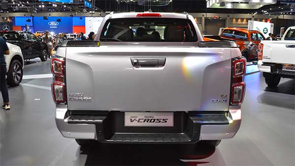 പുതുതലമുറ D-മാക്സ് പിക്ക്-അപ്പ് ട്രക്കിനെ തായ് മോട്ടോർ എക്സ്പോയിൽ പുറത്തിറക്കി ഇസൂസു