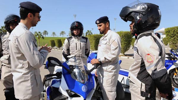 അബുദാബി പൊലീസിന്റെ ഭാഗമായി ഡ്യുക്കാട്ടി പാനിഗാലെ