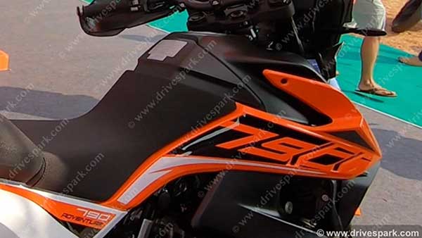 790 അഡ്വഞ്ചറിനെ ഇന്ത്യയിൽ അവതരിപ്പിച്ച് കെടിഎം 790 അഡ്വഞ്ചറിനെ ഇന്ത്യയിൽ അവതരിപ്പിച്ച് കെടിഎം