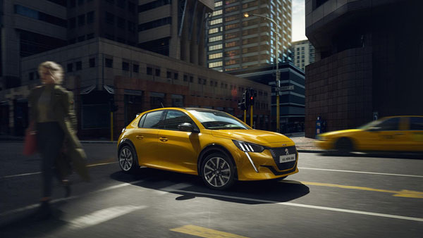 ഹാച്ച്ബാക്ക് ശ്രേണിയിലേക്ക് സിട്രണ്‍; പ്യൂഷോ 208 പരീക്ഷണ ചിത്രങ്ങള്‍ പുറത്ത്