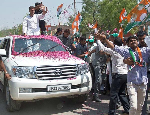 ദേശീയ നേതാക്കന്മാരുടെ ആഢംബര എസ്‌യുവികൾ