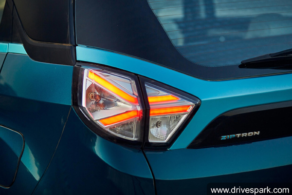 നെക്‌സോണ്‍ ഇലക്ട്രിക്കിനെ അവതരിപ്പിച്ച് ടാറ്റ; വില 13.99 ലക്ഷം രൂപ