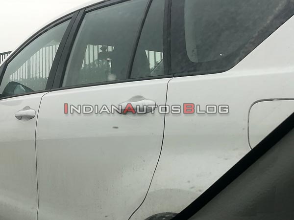 ടൊയോട്ട ഇന്നോവ ക്രിസ്റ്റ CNG പതിപ്പിന്റെ പരീക്ഷണ ചിത്രങ്ങൾ പുറത്ത്