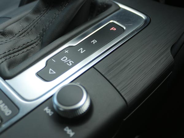 ക്ലച്ചമര്‍ത്തി കാലുകഴയ്‌ക്കേണ്ട, ഗിയര്‍ മാറ്റി കഷ്ടപ്പെടേണ്ട! ഓട്ടോമാറ്റിക് കാറുകളുടെ ഗുണങ്ങള്‍