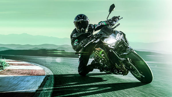 Z900 ബിഎസ് IV പതിപ്പിനെ വിറ്റഴിക്കാന്‍ പുതിയ അടവുമായി കവാസാക്കി