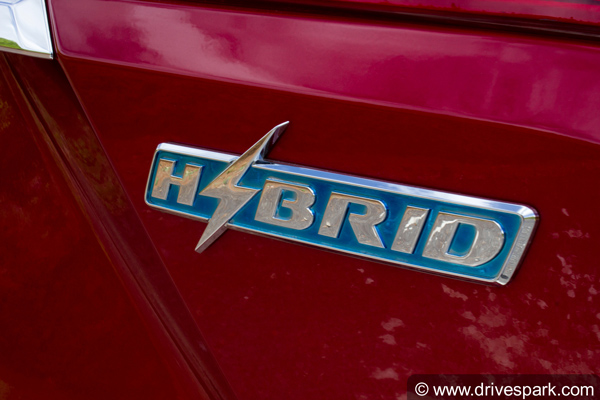 ഹെക്ടർ ബിഎസ് VI പെട്രോള്‍ പതിപ്പിനെ അവതരിപ്പിച്ച് എംജി; വില 12.74 ലക്ഷം രൂപ