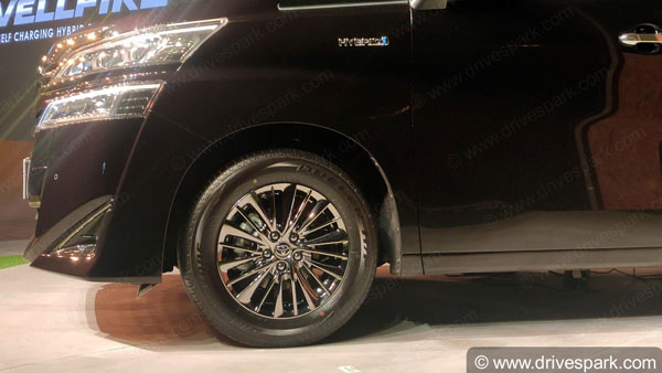 ആഢംബര എംപിവി ശ്രേണിയിൽ ഇനി ടൊയോട്ട വെൽഫയറും, വില 79.5 ലക്ഷം രൂപ