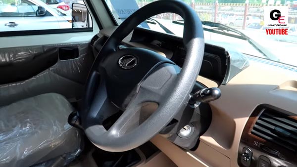 മഹീന്ദ്ര ബൊലേറോ ഫെയ്സ്ലിഫ്റ്റ് ഡീലർഷിപ്പുകളിൽ എത്തിത്തുടങ്ങി; വീഡിയോ മഹീന്ദ്ര ബൊലേറോ ഫെയ്സ്ലിഫ്റ്റ് ഡീലർഷിപ്പുകളിൽ എത്തിത്തുടങ്ങി; വീഡിയോ