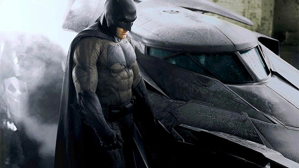 ബാറ്റ്മാൻ സീരീസിലെ പുതിയ ബാറ്റ്മൊബൈലിന്റെ ചിത്രങ്ങൾ പുറത്ത്