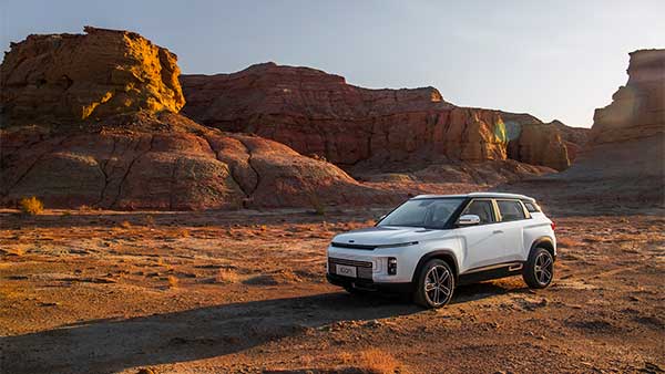 കൊറോണ വൈറസ് ചെറുക്കാനും ചൈനീസ് കാര്‍; പരിചയപ്പെടാം ഗീലി ഐകോണ്‍ എസ്‌യുവിയെ