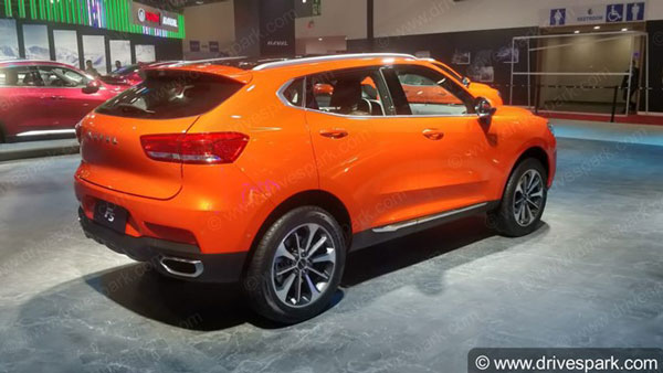 വിപണിയിൽ എത്തും മുമ്പ് ഫ്ലാറ്റ്ബെഡ് ട്രക്കിൽ സവാരി നടത്തി ഹവാൽ F5