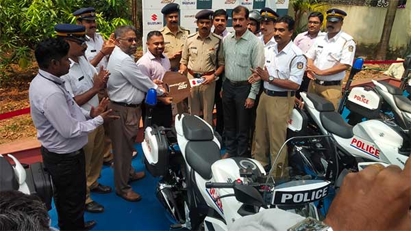 കോഴിക്കോട് ട്രാഫിക് പൊലീസിന് മുതൽക്കൂട്ടായി ഇനി സുസുക്കി ജിക്സർ SF 250