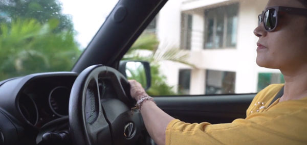 ഭാര്യയ്ക്ക് മോഡിഫൈഡ് TUV300 സ്റ്റിംഗർ സമ്മാനിച്ച് ഭർത്താവ്