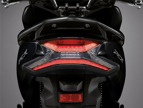 പുത്തൻ നിറങ്ങളിൽ അണിഞ്ഞൊരുങ്ങി ഹോണ്ട PCX150 മാക്‌സി സ്‌കൂട്ടർ 