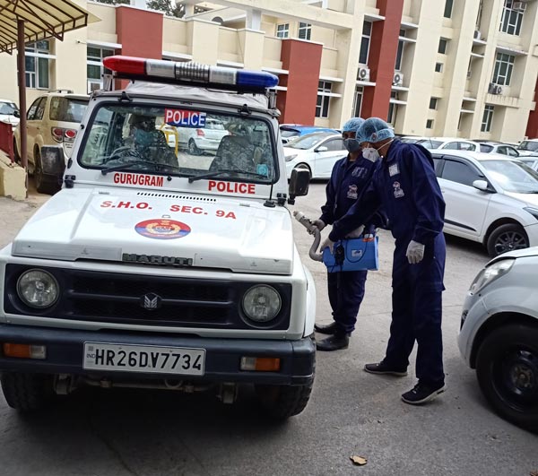 ഗുരുഗ്രാം പൊലീസ് വാഹനങ്ങൾക്ക് സാനിറ്റൈസേഷൻ പാക്കേജുമായി ഡ്രൂം