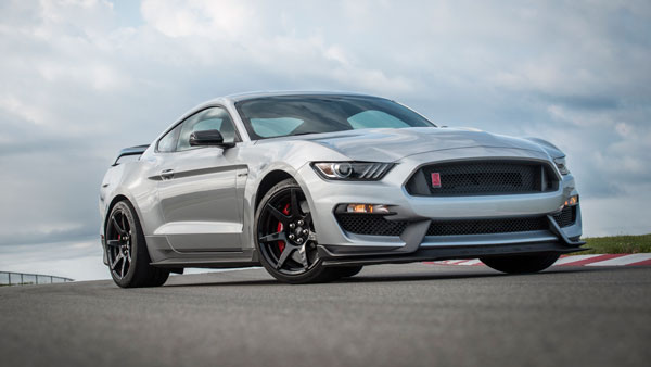 56-ന്റെ നിറവിൽ ഫോർഡ് മസ്താംഗ്