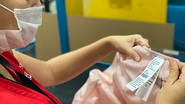 കൊവിഡ്-19; ആരോഗ്യപ്രവര്‍ത്തകര്‍ക്ക് മെഡിക്കല്‍ ഗൗണ്‍ നിര്‍മ്മിക്കാനൊരുങ്ങി ഫോര്‍ഡ്