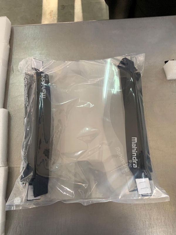 കൊവിഡ്-19 വ്യാപനം തടയാൻ ഫെയ്സ് ഷീൽഡുകൾ നിർമ്മിച്ച് ജാവ മോട്ടോർസൈക്കിൾസ്