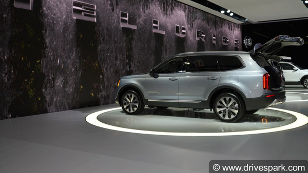 2020 വേൾഡ് കാർ ഓഫ് ദി ഇയർ കിരീടം നേടി കിയ ടെല്ലുറൈഡ്