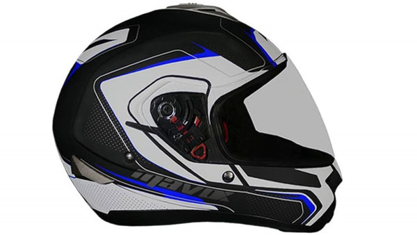 പുനരുപയോഗിക്കാൻ കഴിയുന്ന ഫെയ്സ് ഷീൽഡുകൾ അവതരിപ്പിച്ച് മാവോക്സ് ഹെൽമെറ്റുകൾ