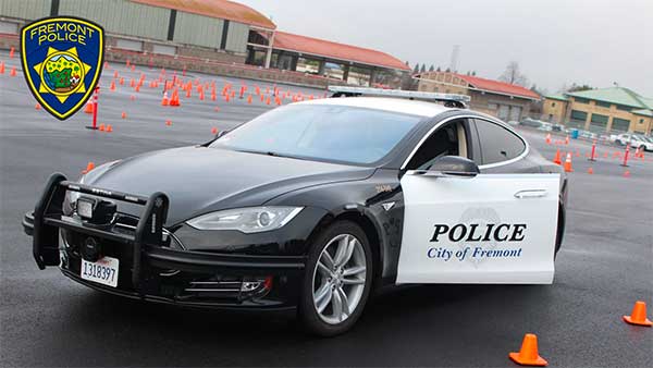 തായ്‌ലൻഡ് പൊലീസിന് കരുത്തായി ടെസ്‌ല മോഡൽ 3 പെർഫോമെൻസ് കാറുകൾ