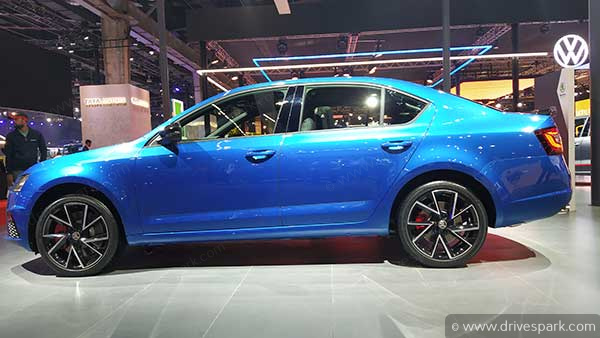 സ്കോഡ ഒക്ടാവിയ RS245 റാലി ഗ്രീൻ പതിപ്പ് ഡീലർഷിപ്പുകളിൽ എത്തി