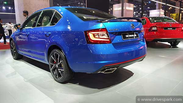 സ്കോഡ ഒക്ടാവിയ RS245 റാലി ഗ്രീൻ പതിപ്പ് ഡീലർഷിപ്പുകളിൽ എത്തി