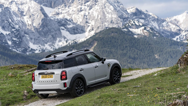 കണ്‍ട്രിമാന്‍ ഫെയ്‌സ്‌ലിഫ്റ്റ് പതിപ്പിനെ അവതരിപ്പിച്ച് മിനി