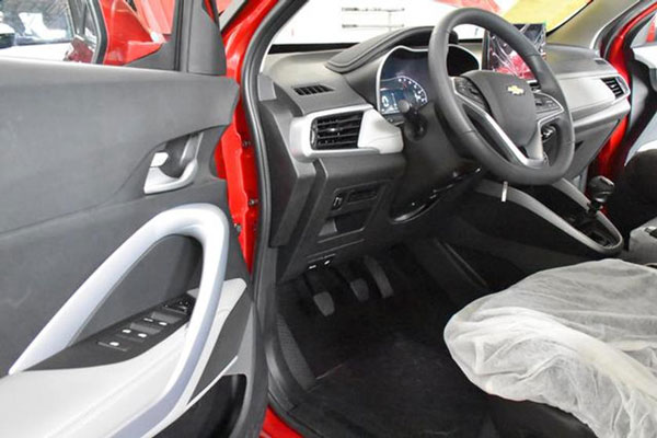 ക്രെറ്റയ്‌ക്ക് വെല്ലുവിളിയുമായി ഷെവർലെ ഗ്രോവ്, വിപണിയിലേക്ക് ഉടനെത്തും