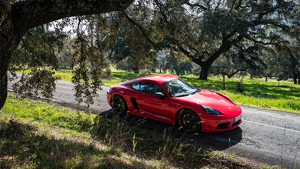 ഇന്ത്യയിൽ ഒരു കോടി രൂപയ്ക്ക് താഴെ വിലമതിക്കുന്ന ടു ഡോർ സ്പോർട്സ് കാറുകൾ