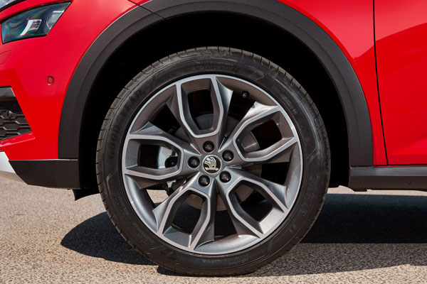 കാമിക്ക് സ്‌കൗട്ട്‌ലൈന്‍ വെളിപ്പെടുത്തി സ്‌കോഡ