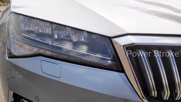 അരങ്ങേറ്റത്തിനൊരുങ്ങി സ്‌കോഡ സൂപ്പര്‍ബ് ഫെയ്‌സ്‌ലിഫ്റ്റ്; ഡീലര്‍ഷിപ്പുകളില്‍ എത്തി