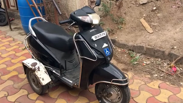 ലോക്ക്ഡൗണില്‍ കുടുങ്ങി മകന്‍; അംഗപരിമിതയായ അമ്മ സ്‌കൂട്ടറോടിച്ചത് 1400 കിലോമീറ്റര്‍